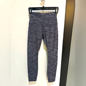 Lululemon Wunder Under High Rise Luon 25” leggings, size 4